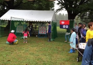 西区民おまつり広場でのストラックアウトの様子